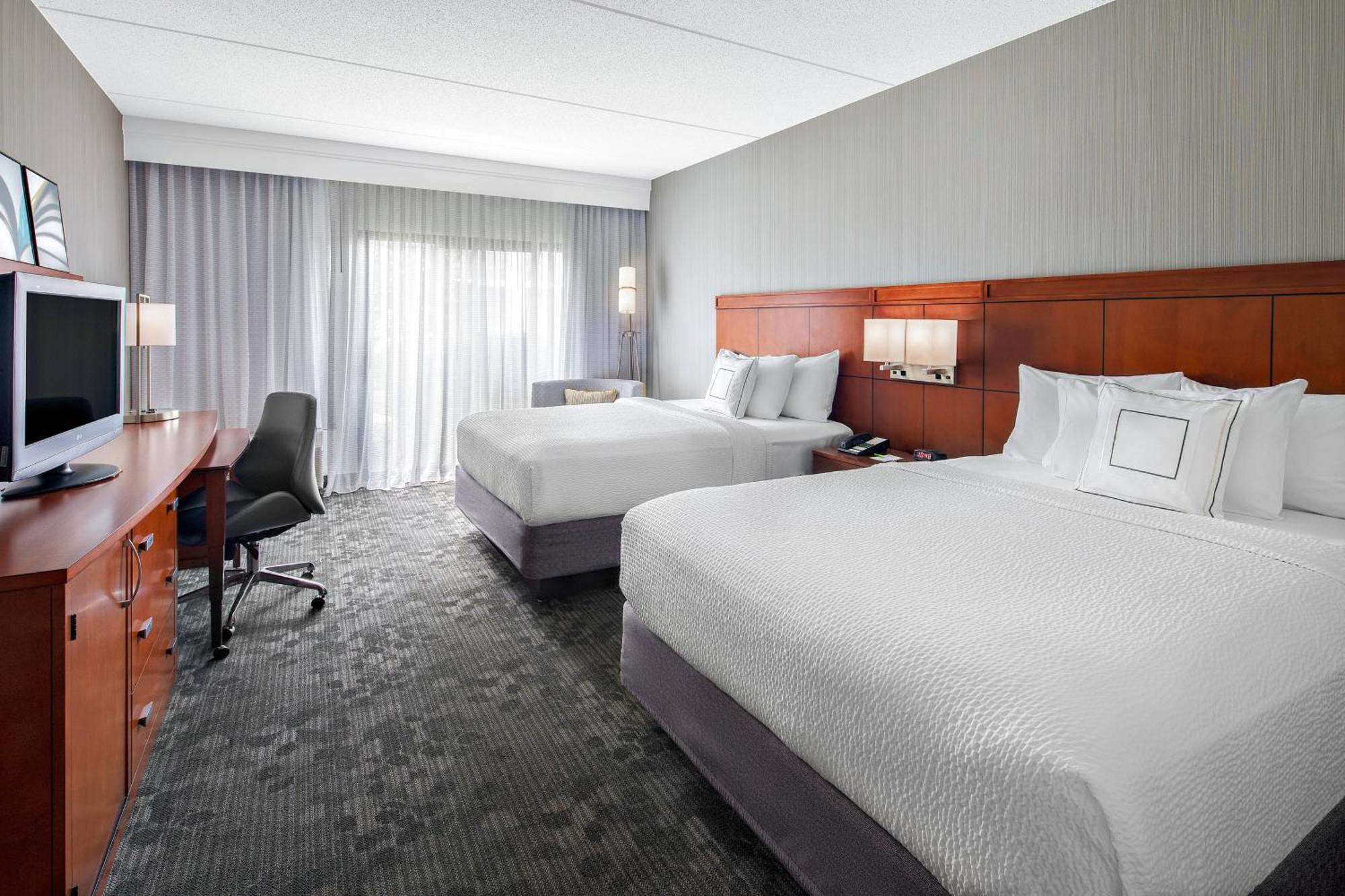 คอร์ทยาร์ด พิตส์เบิร์ก แอร์พอร์ต Hotel Coraopolis ภายนอก รูปภาพ