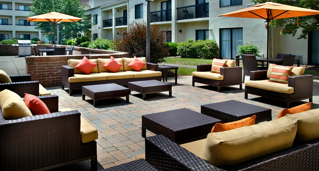 คอร์ทยาร์ด พิตส์เบิร์ก แอร์พอร์ต Hotel Coraopolis ภายนอก รูปภาพ
